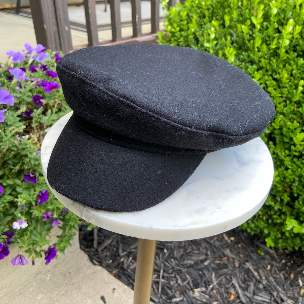 Zara Black Felt Newsboy Cap